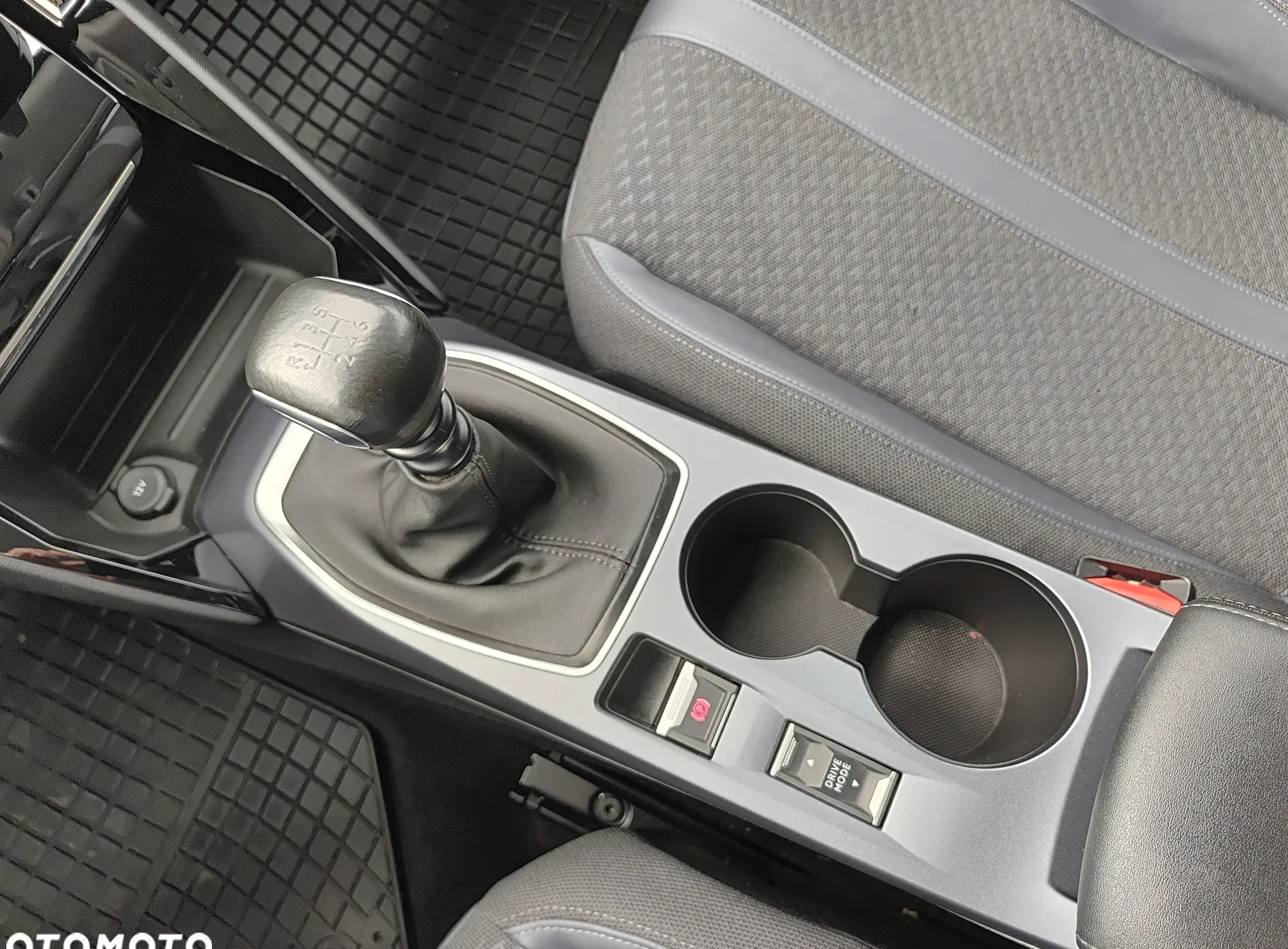 Peugeot 2008 cena 81900 przebieg: 58643, rok produkcji 2020 z Lipno małe 781